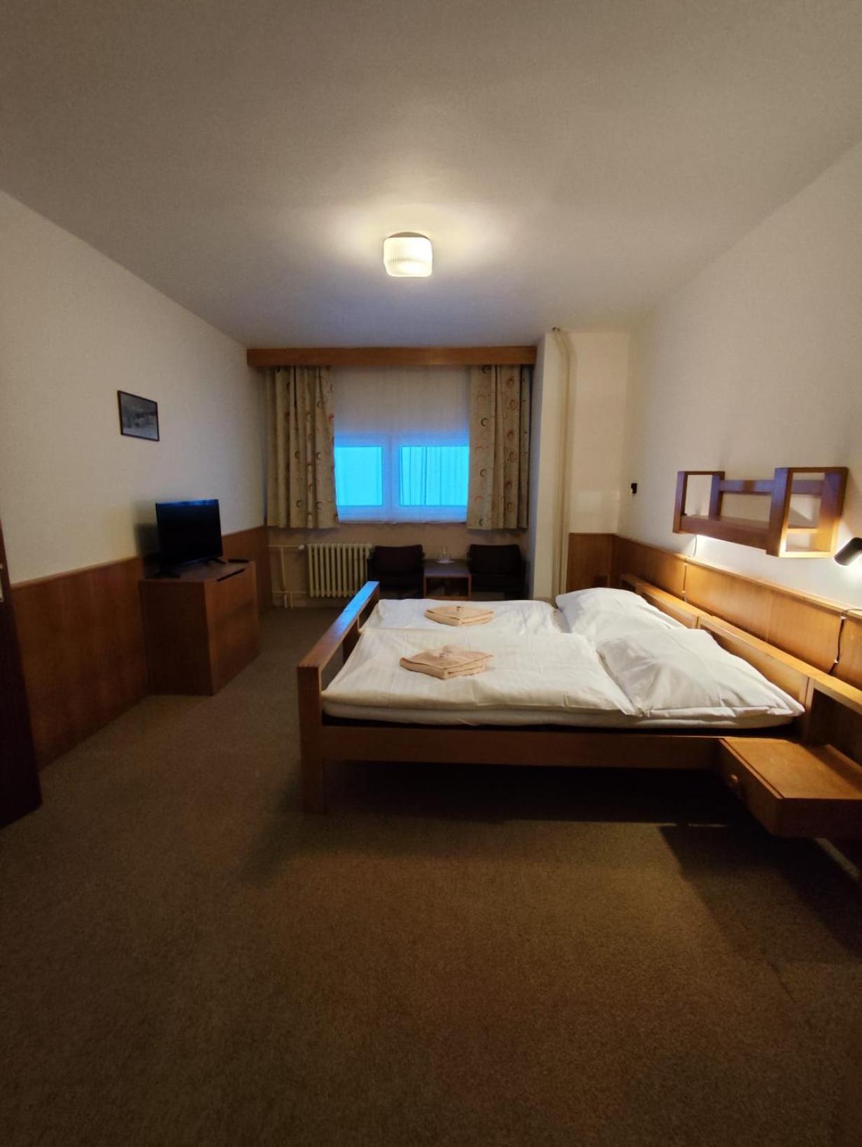 Horsky Hotel Kubat Benecko Bagian luar foto