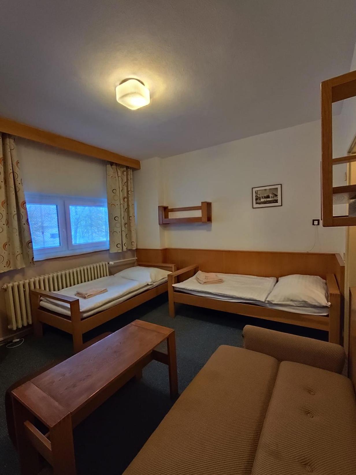 Horsky Hotel Kubat Benecko Bagian luar foto