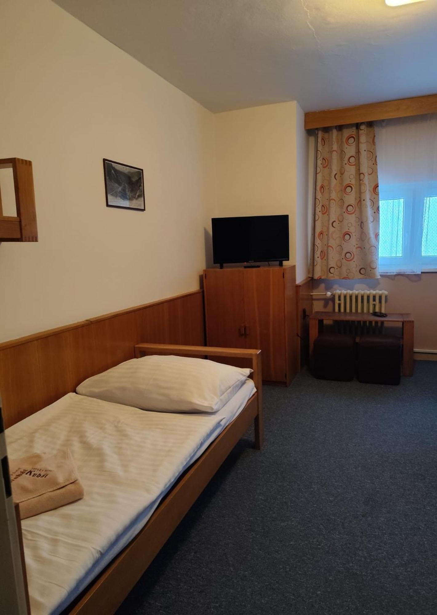 Horsky Hotel Kubat Benecko Bagian luar foto