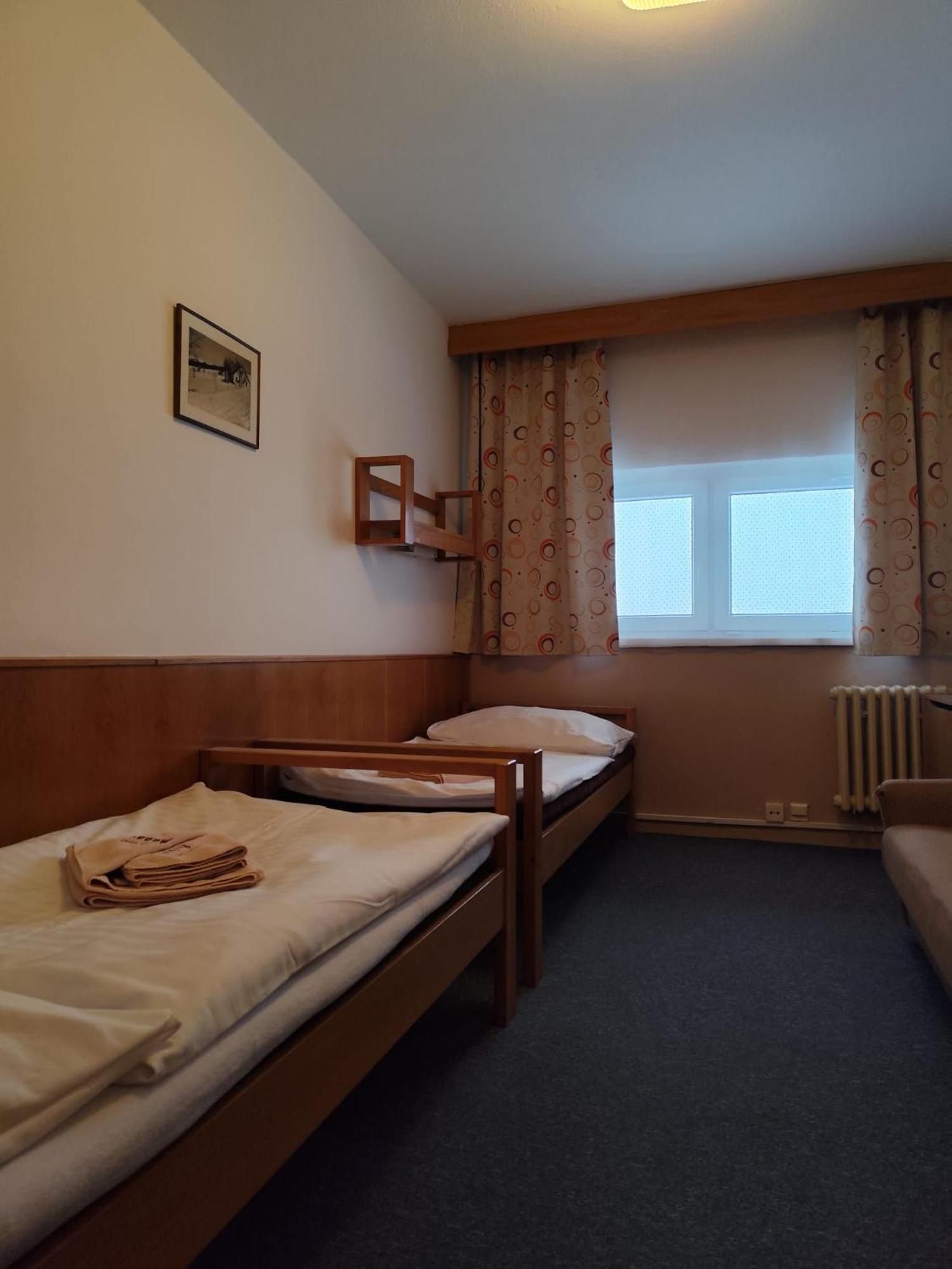 Horsky Hotel Kubat Benecko Bagian luar foto