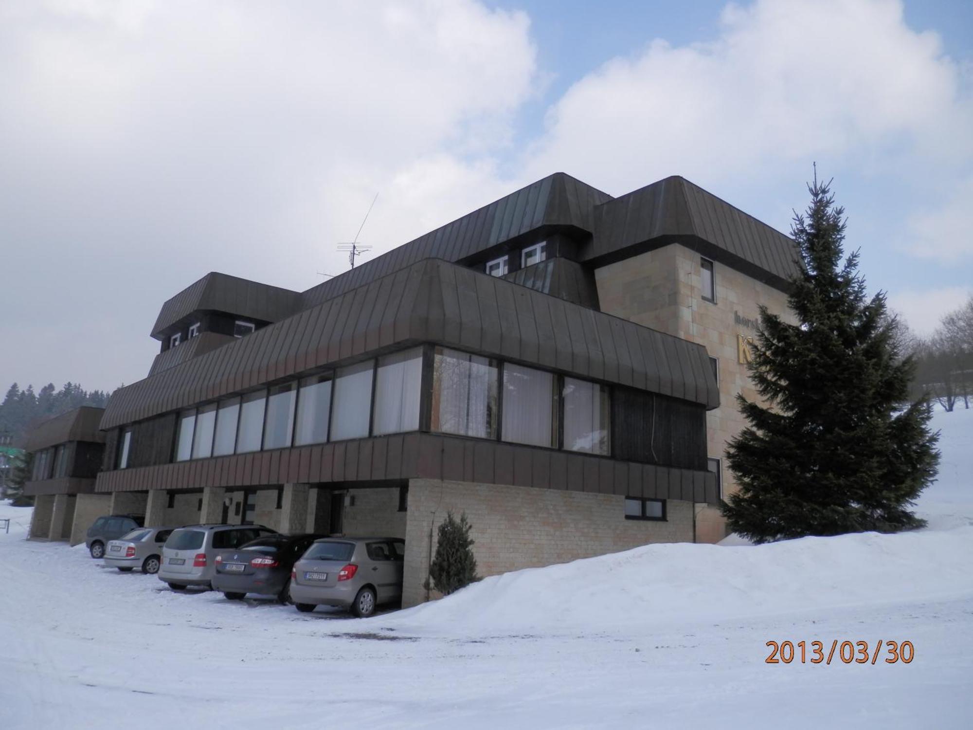 Horsky Hotel Kubat Benecko Bagian luar foto
