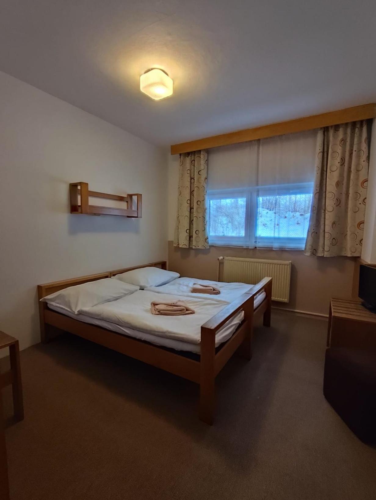 Horsky Hotel Kubat Benecko Bagian luar foto